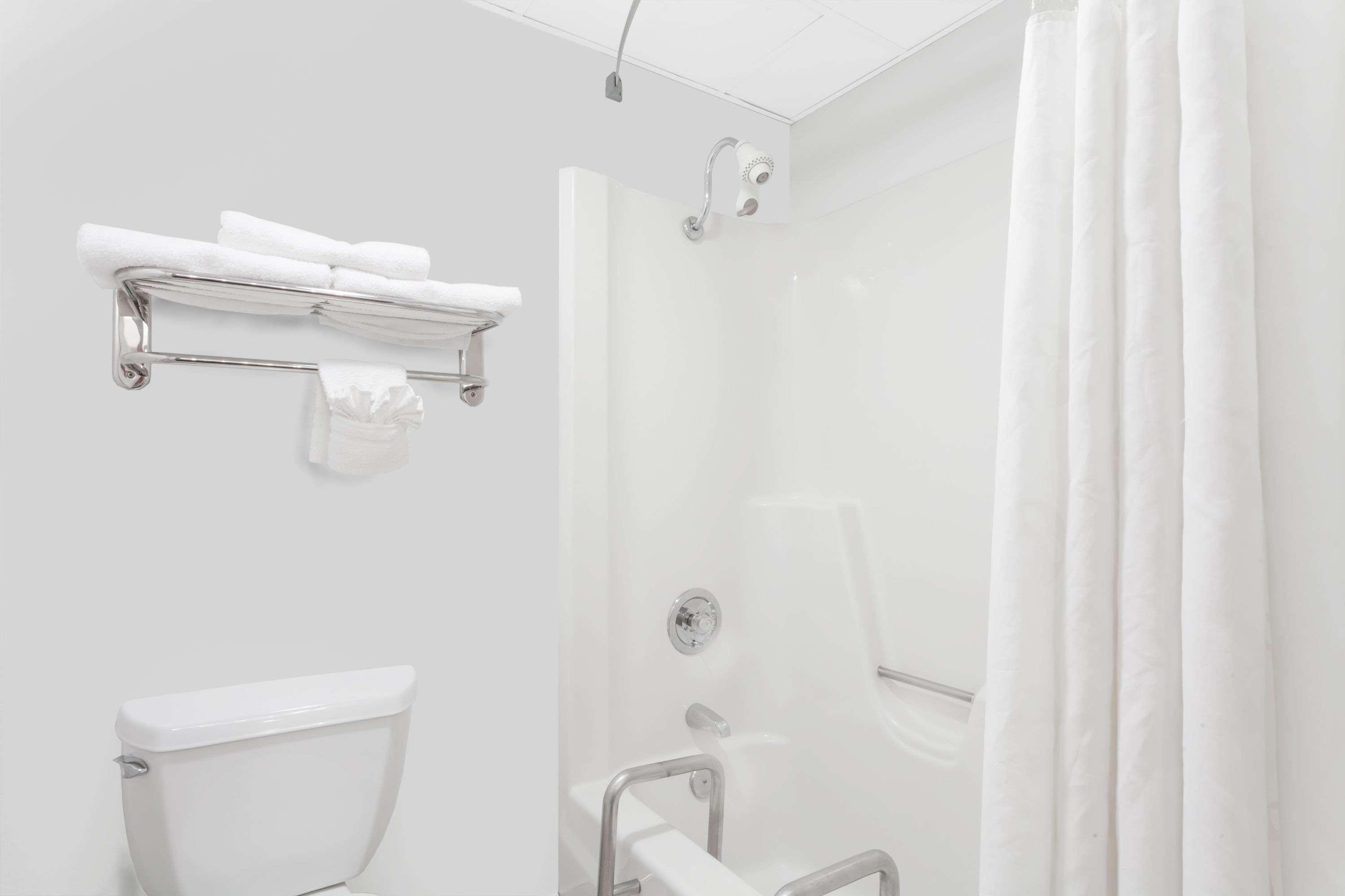 Ramada By Wyndham Henderson/Evansville Esterno foto