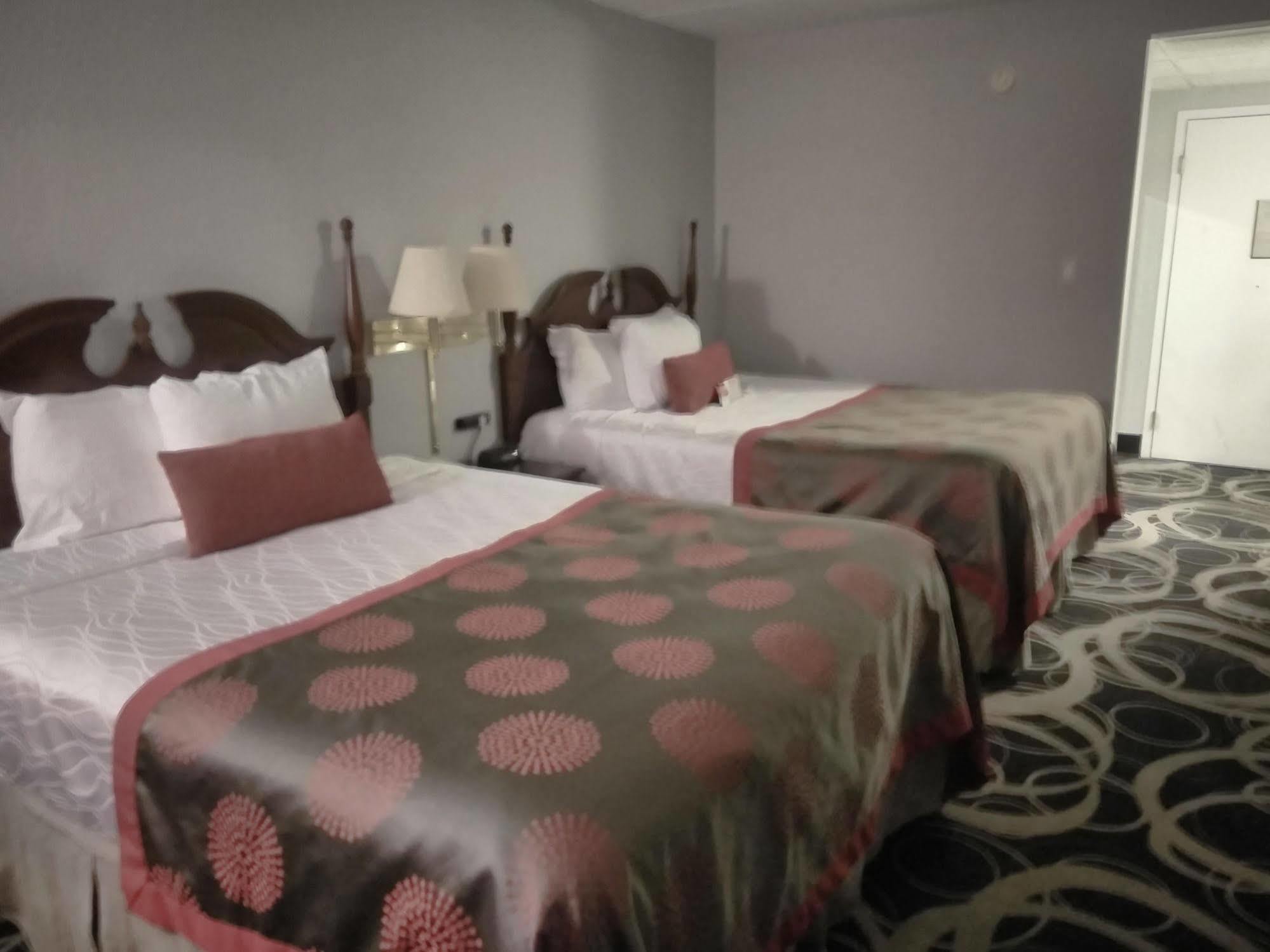 Ramada By Wyndham Henderson/Evansville Esterno foto