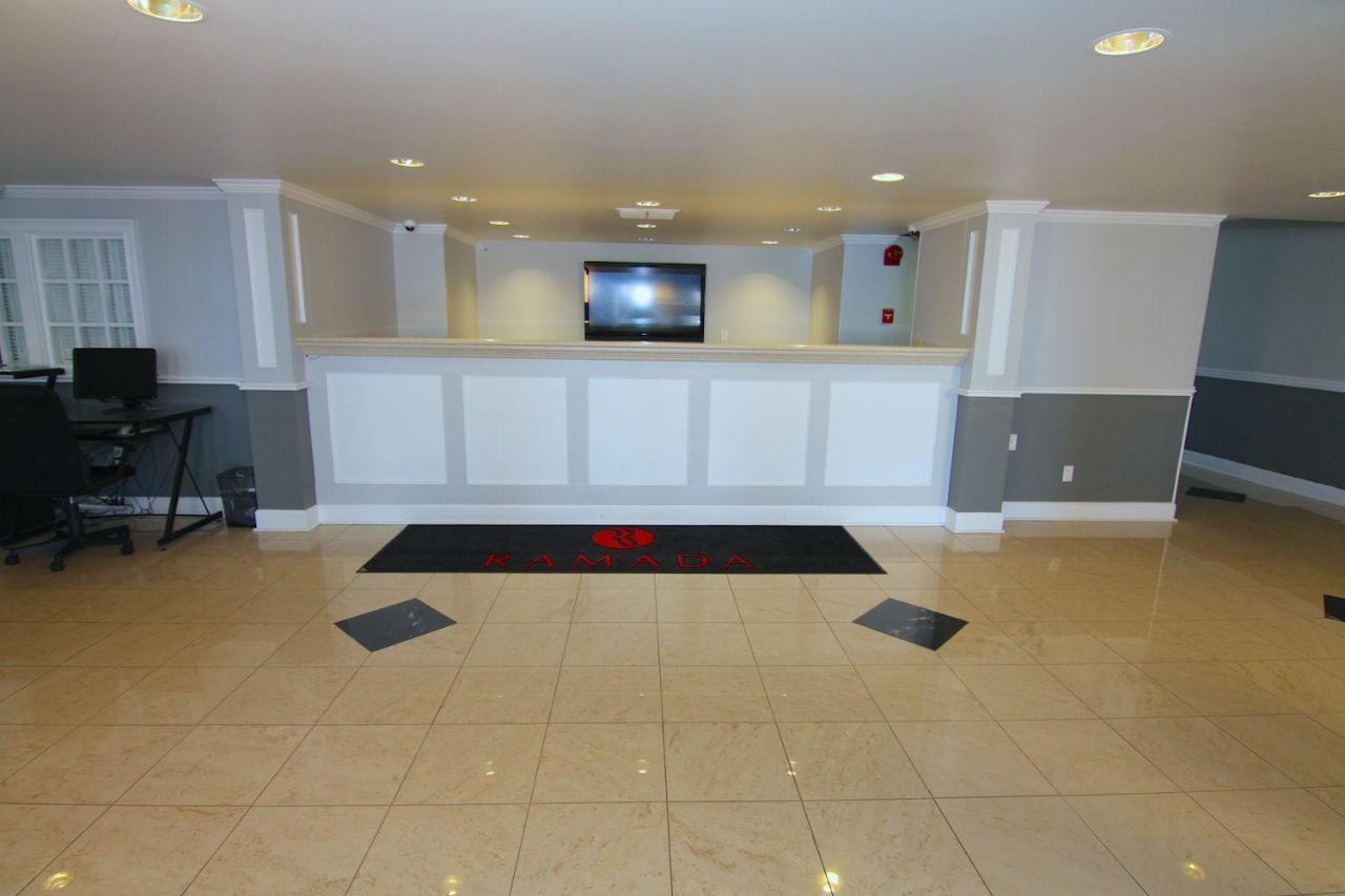 Ramada By Wyndham Henderson/Evansville Esterno foto